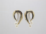 Pearl Earring